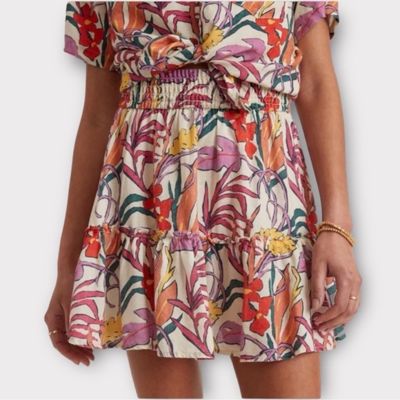 Marine Layer Sofie Smocked Mini Tiered Skirt in Tropical Floral Size XL - Picture 1 of 8